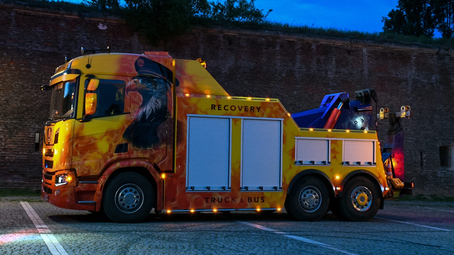 Scania R500 Recovery Eagle - lateral